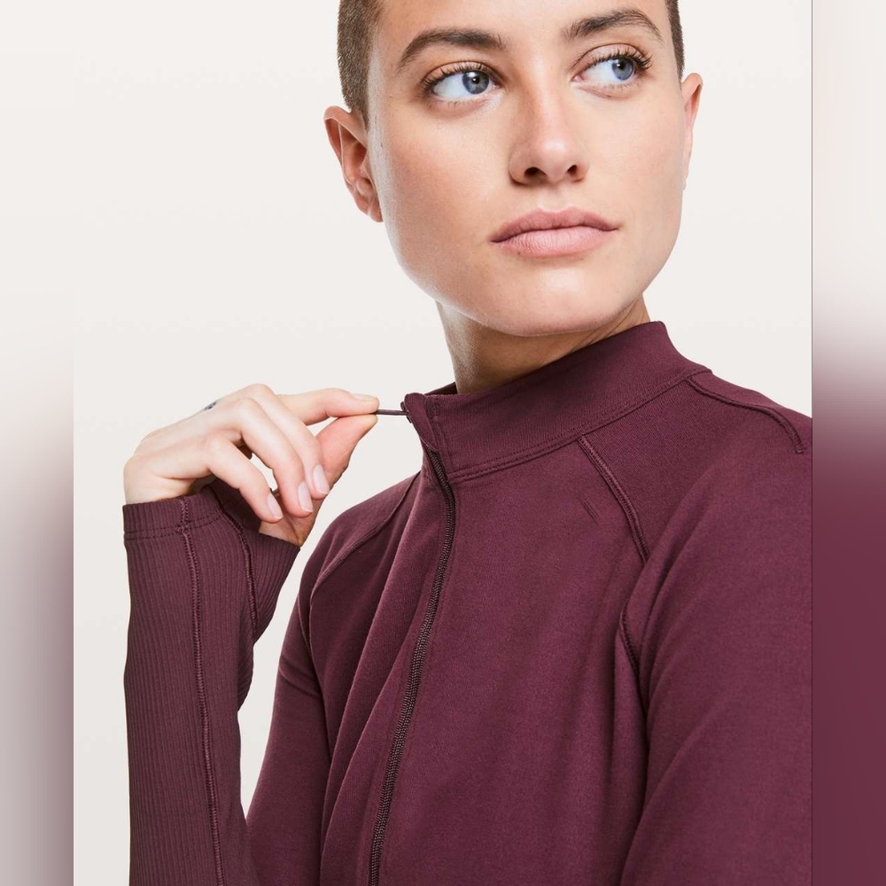 LULULEMON Its Rulu Long Sleeve Burgundy EUC Size 8-10 Medium